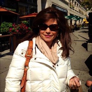 Meet your Posher, Layna